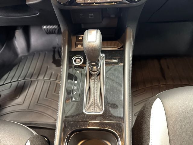2024 Nissan Kicks SR Xtronic CVT