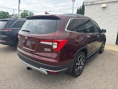 2022 Honda Pilot Touring 3.5 Liter V6 AWD 8 Passenger