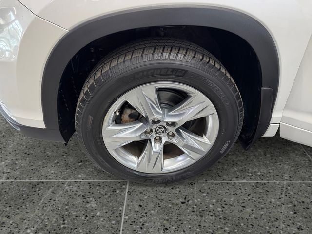 2016 Toyota Highlander Limited V6