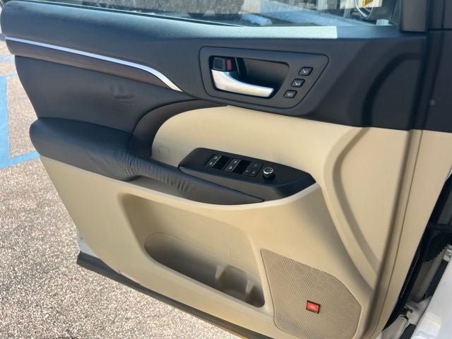 2016 Toyota Highlander Limited V6