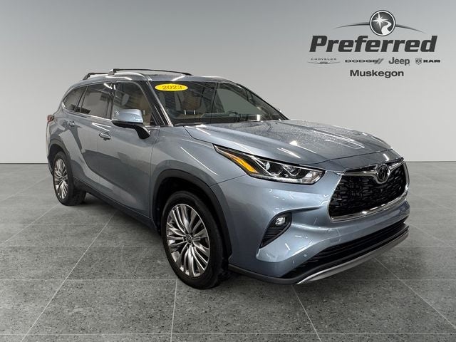2023 Toyota Highlander Platinum