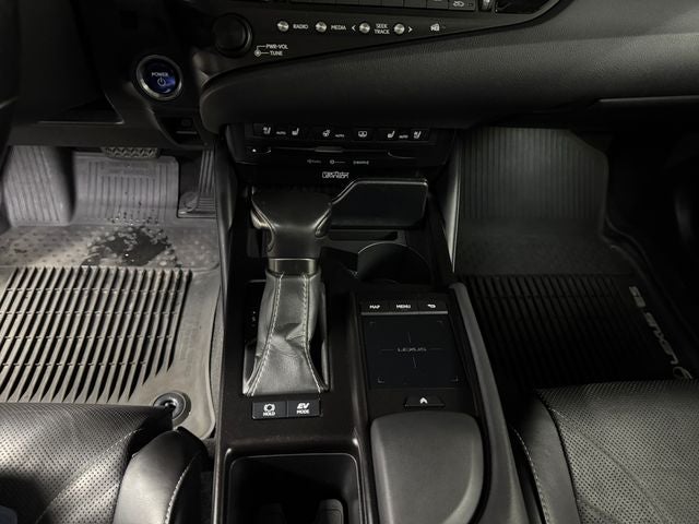 2019 Lexus ES 300h 300h Luxury 2.5 Liter FWD