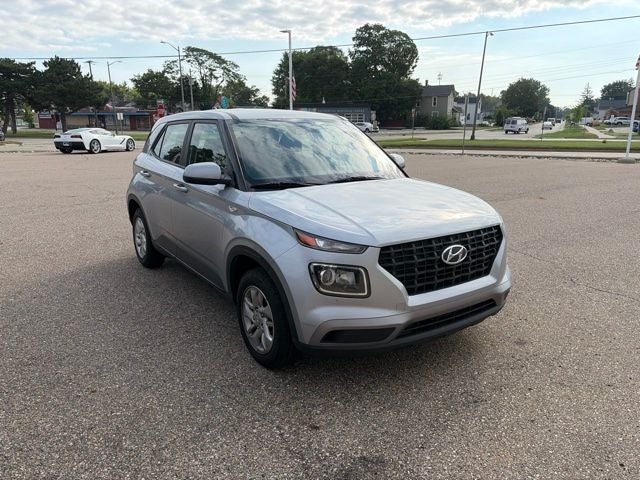 2022 Hyundai Venue SE