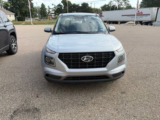 2022 Hyundai Venue SE