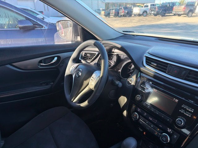 2016 Nissan Rogue SV 2.5 Liter FWD