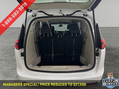 2024 Chrysler Pacifica Hybrid Select